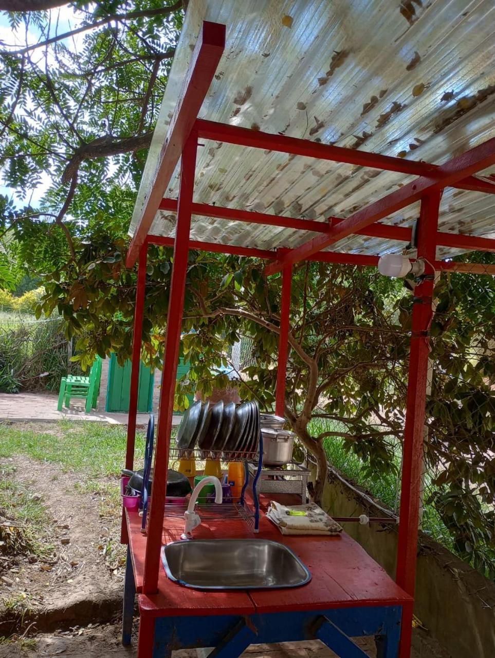 Los Aventureros Hostel Samaipata Kültér fotó